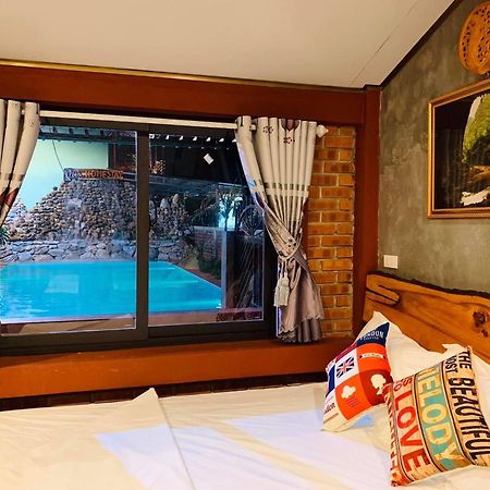 Vu'S Homestay Фонгня Экстерьер фото